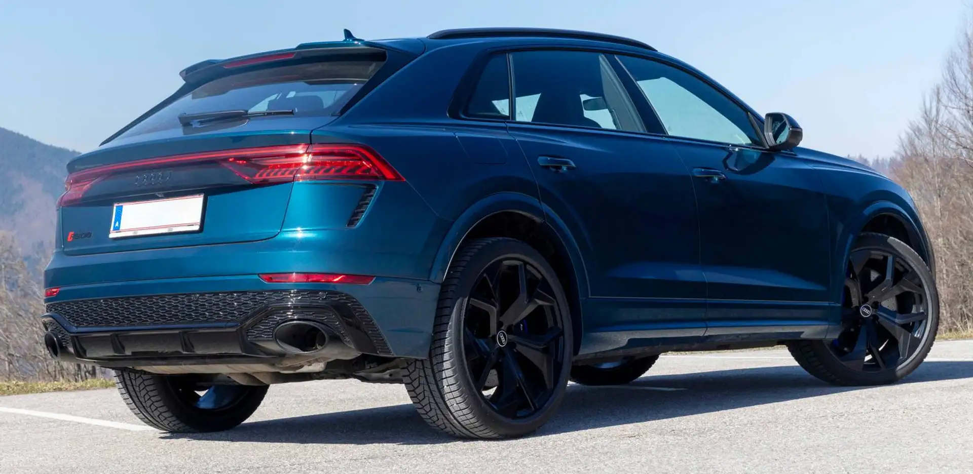 Audi RS Q8 RSQ8 quattro Aut. Blau - 2