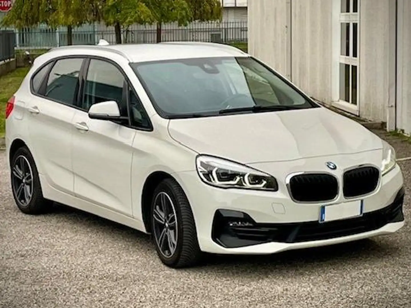 BMW 218 Serie 2 F45 2018 Active Tourer 218d Sport auto Bianco - 1