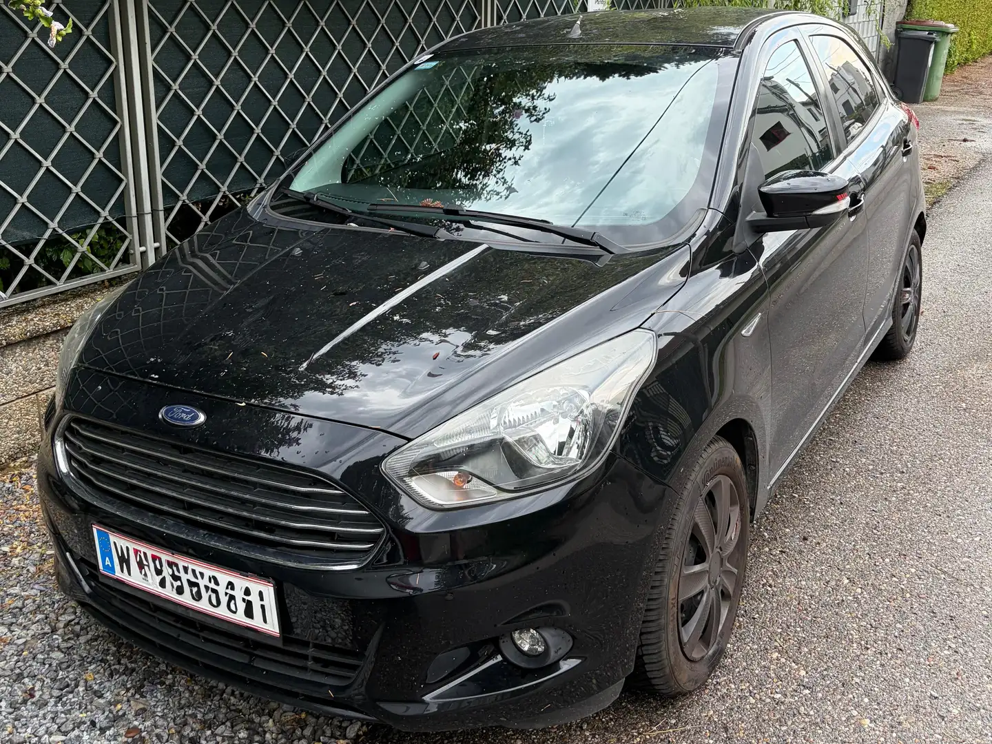 Ford Ka/Ka+ Ka 1,2 Trend Trend Schwarz - 1