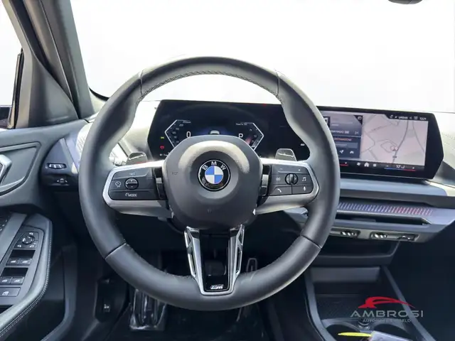 BMW 1 Series view 14