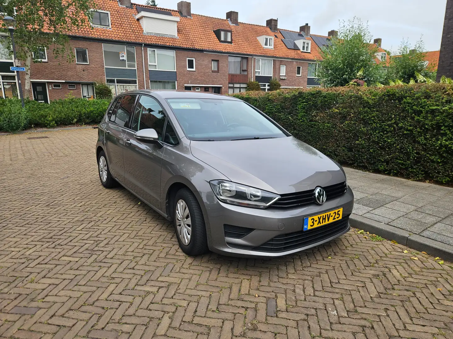 Volkswagen Golf Sportsvan Golf Sportsvan 1.2 TSI Trendline Grijs - 1