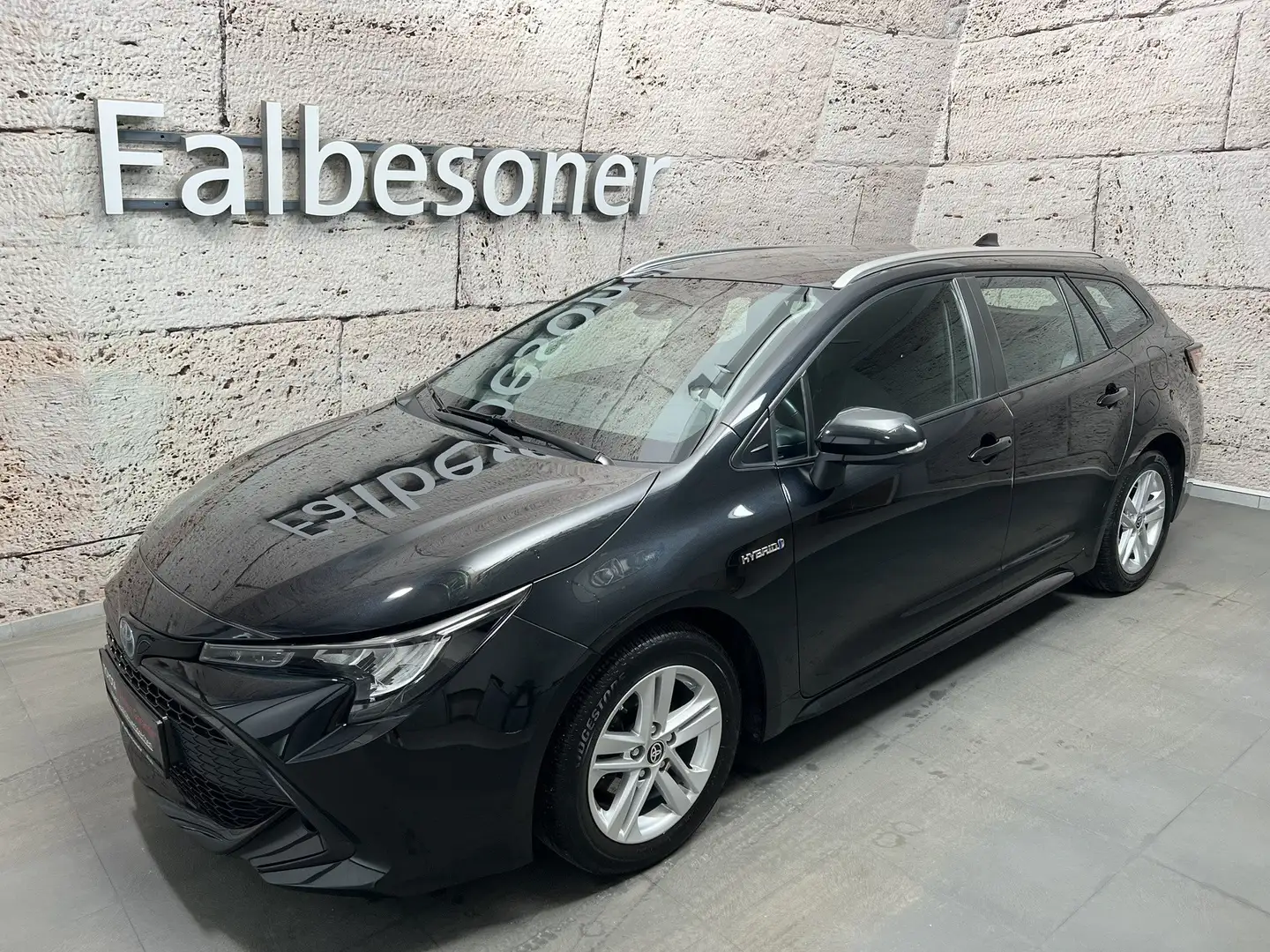 Toyota Corolla Touring Sports 1,8 Hybrid Active Schwarz - 1