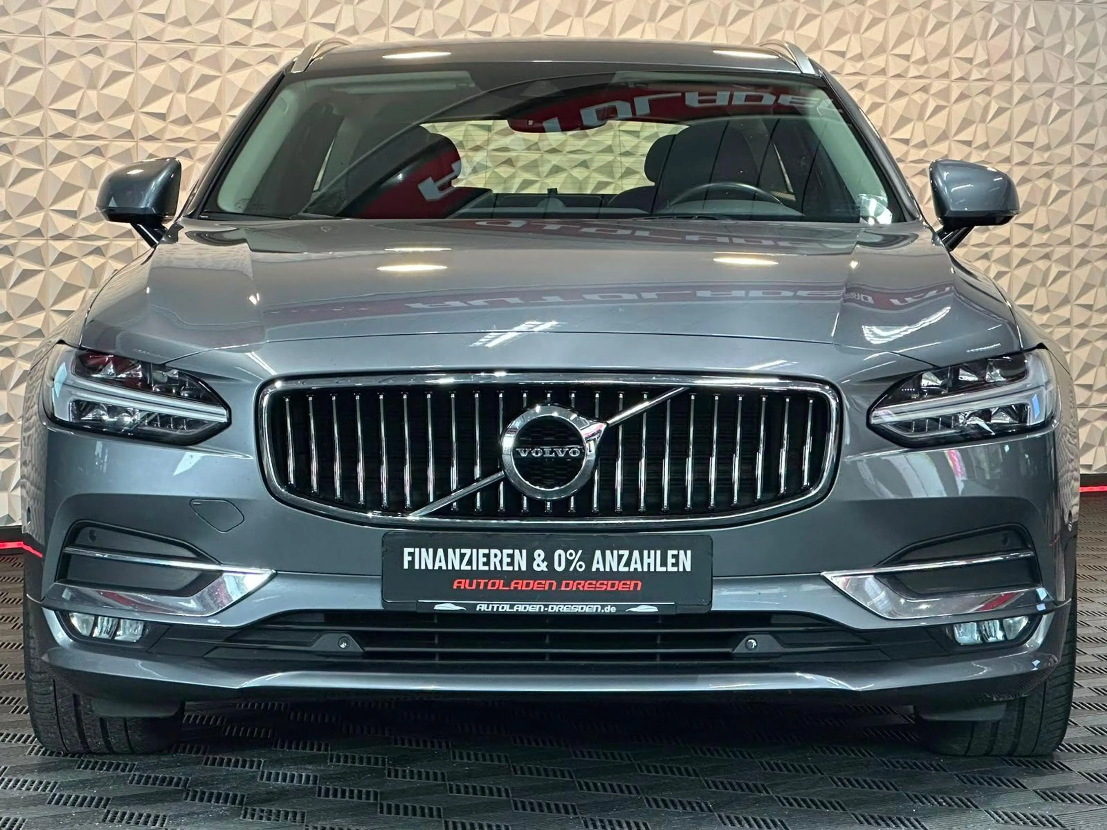 Volvo V90 2.0 D5 INSCRIPTION 4X4 LED#ACC#LED#SHZ#AHK — photo 3
