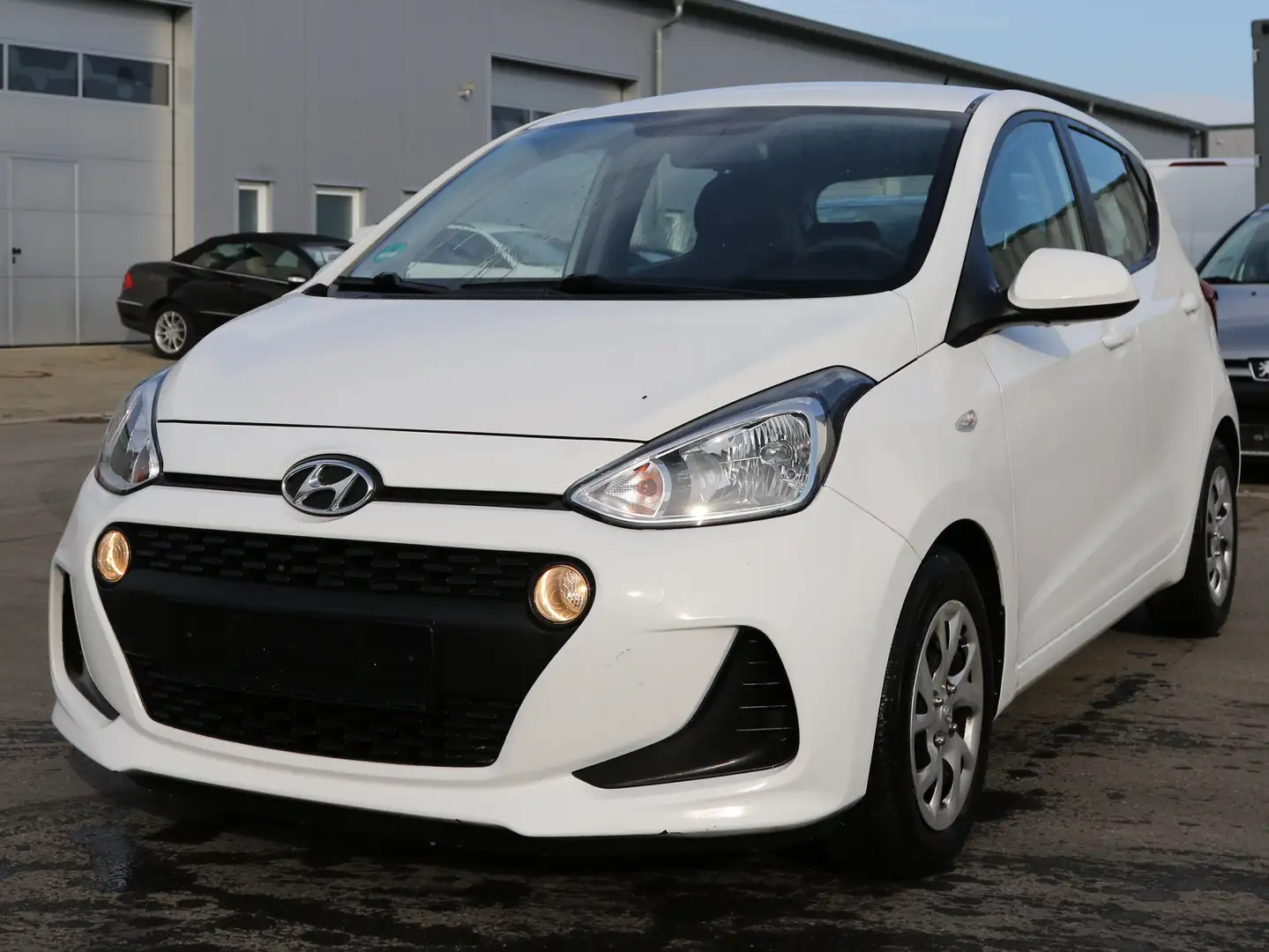 Hyundai i10 i10 1.0 Passion Weiß - 2