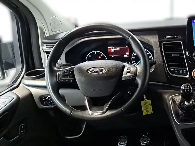 Ford Tourneo Custom view 14