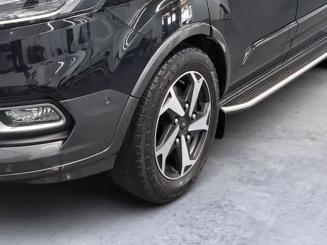 Ford Tourneo Custom view 6