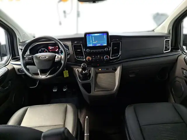 Ford Tourneo Custom view 13