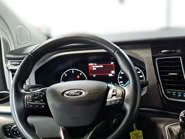Ford Tourneo Custom view 15