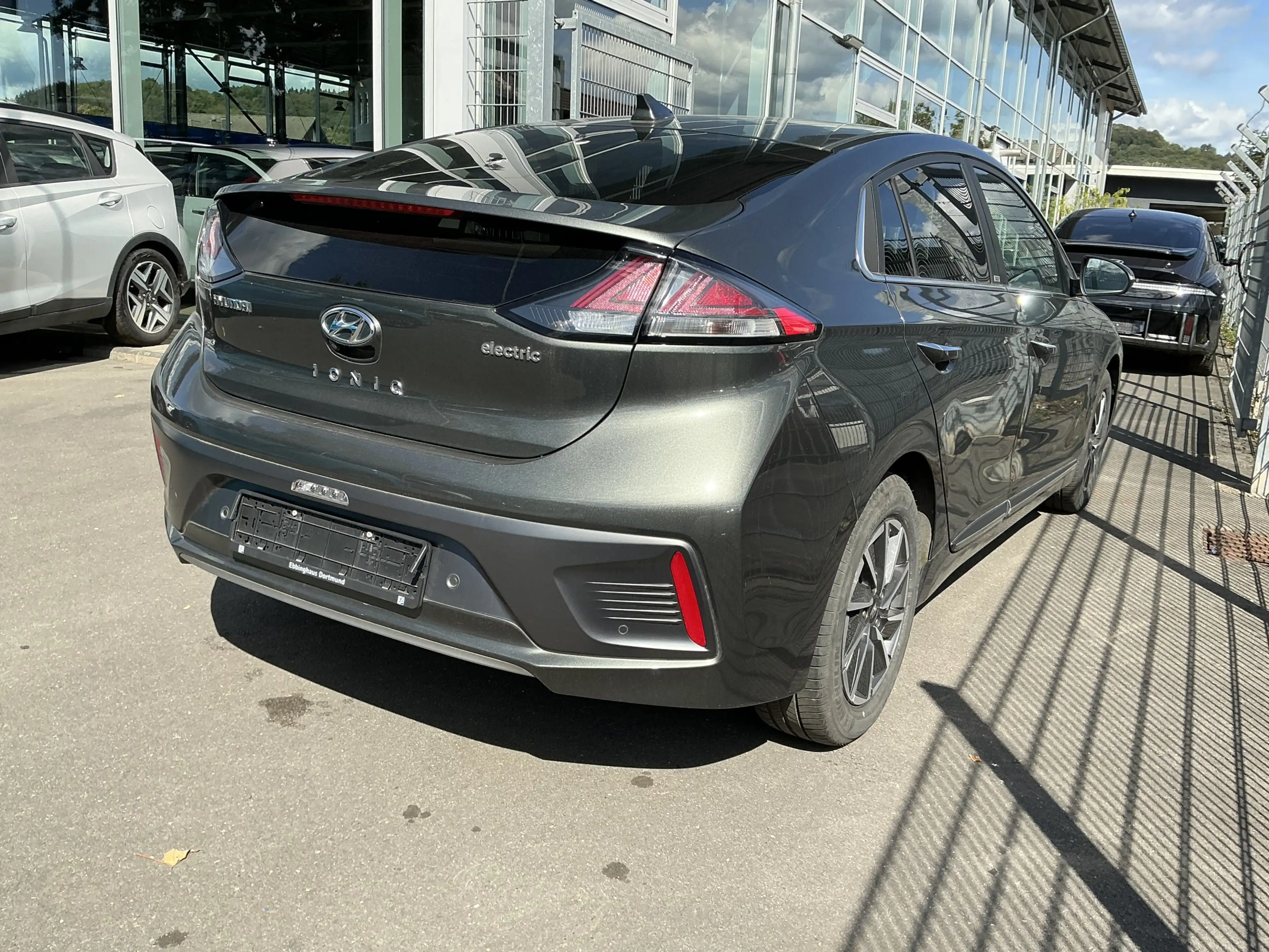 Hyundai IONIQ Style Navi Infinity R.Cam ACC LED SHZ — photo 2