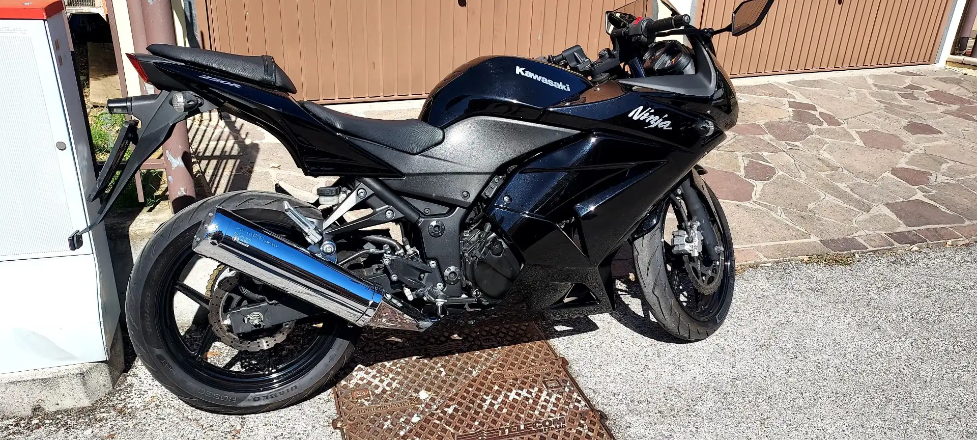 Kawasaki Ninja 250 R Nero - 2
