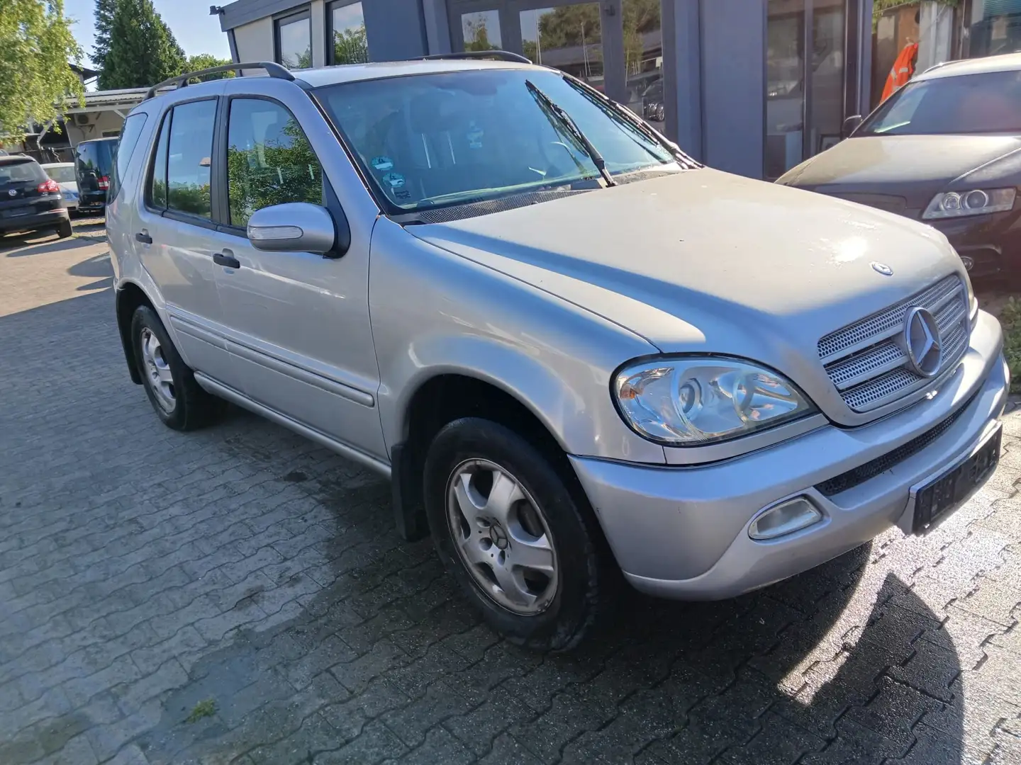 Mercedes-Benz ML 270 CDI Grau - 2