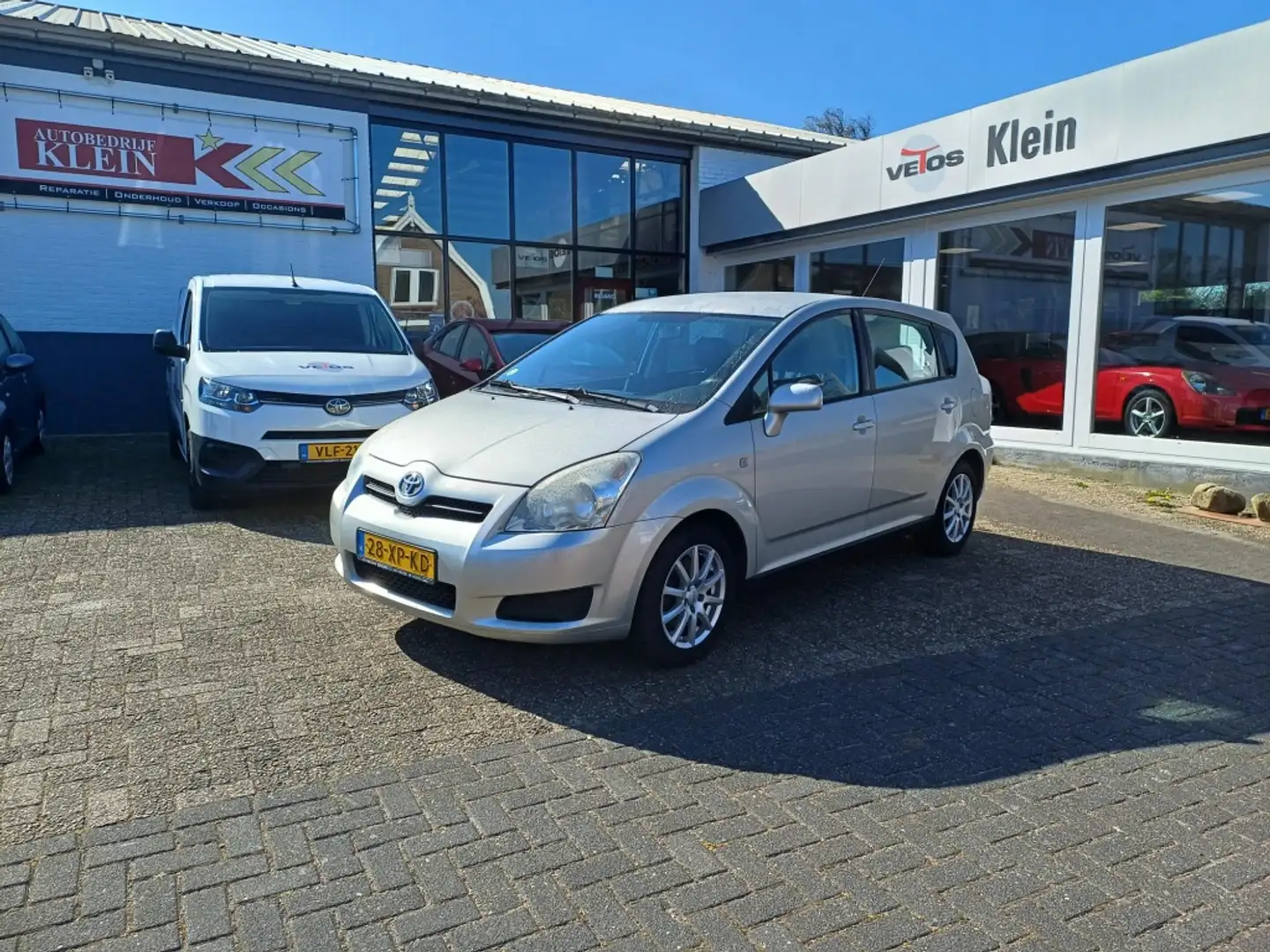 Toyota Verso 1.6 VVT-i Terra Gri - 1