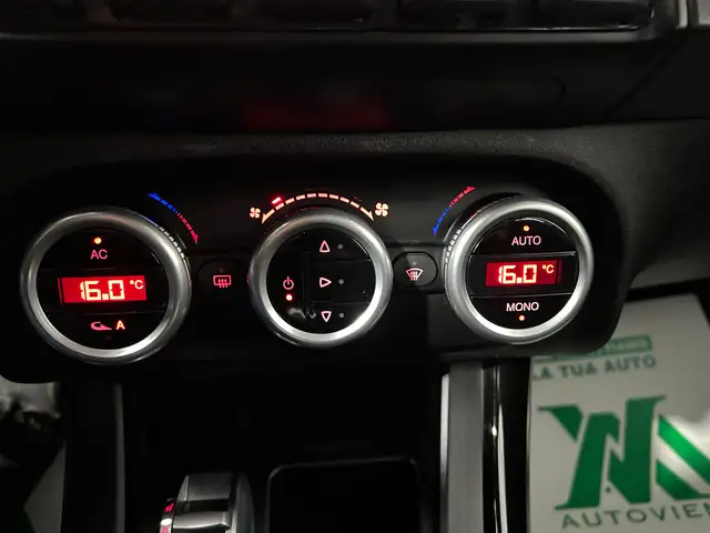 Alfa Romeo Giulietta view 6