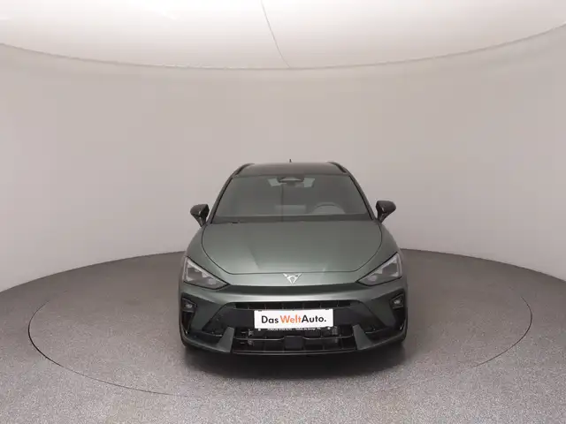 Cupra Leon view 3
