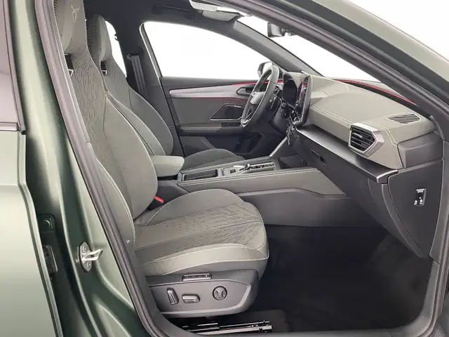 Cupra Leon view 10