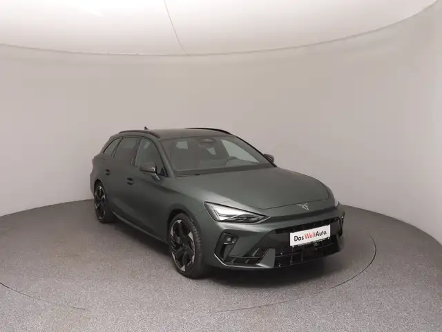 Cupra Leon view 2