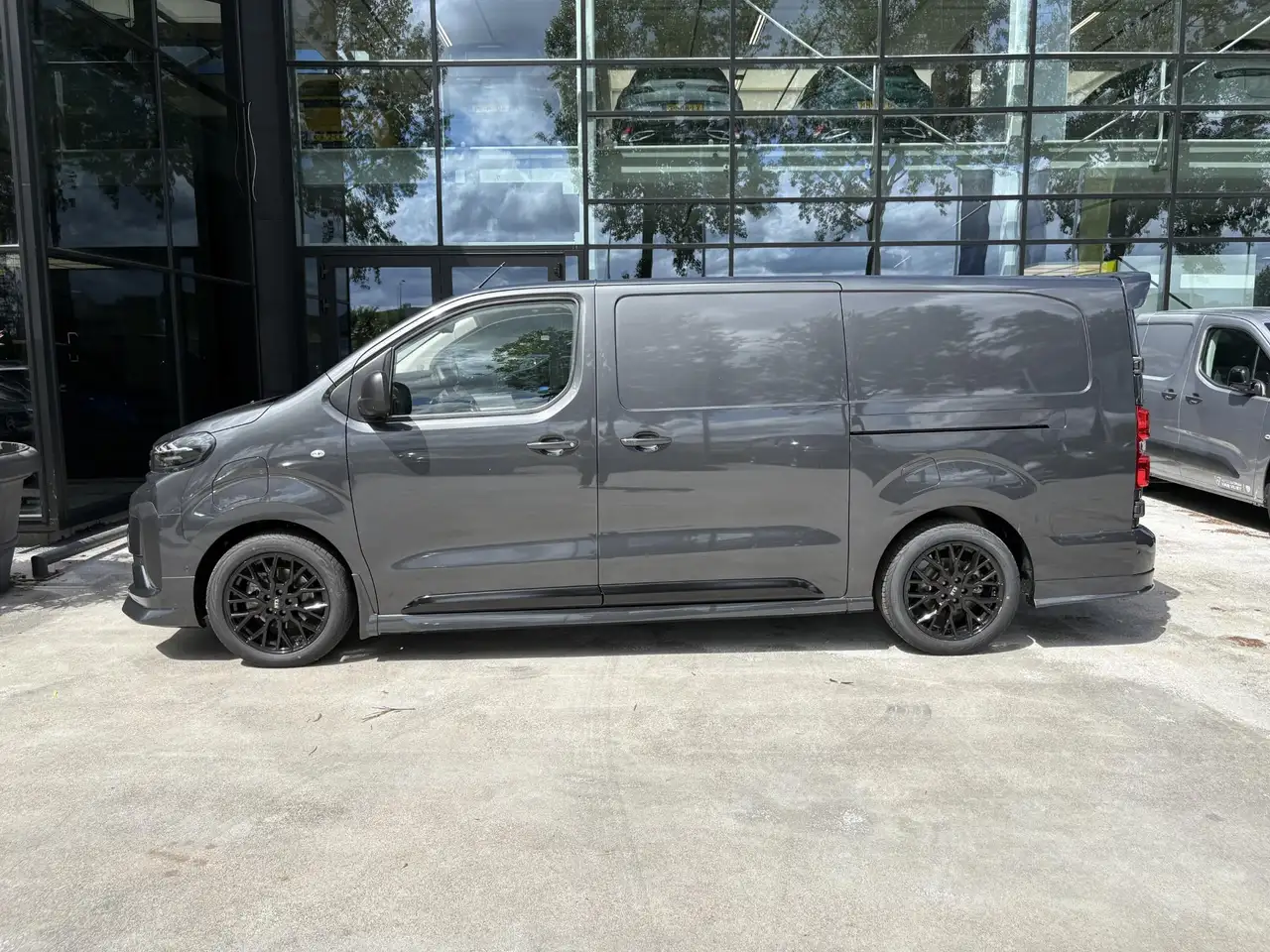 Peugeot e-Expert 2026