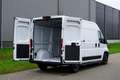 Peugeot Boxer 2.2 BlueHDi 140 L2H2 Nieuw |15 km |BPM vrij |Carpl Wit - thumbnail 3