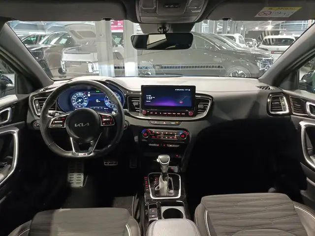 Kia Ceed view 9