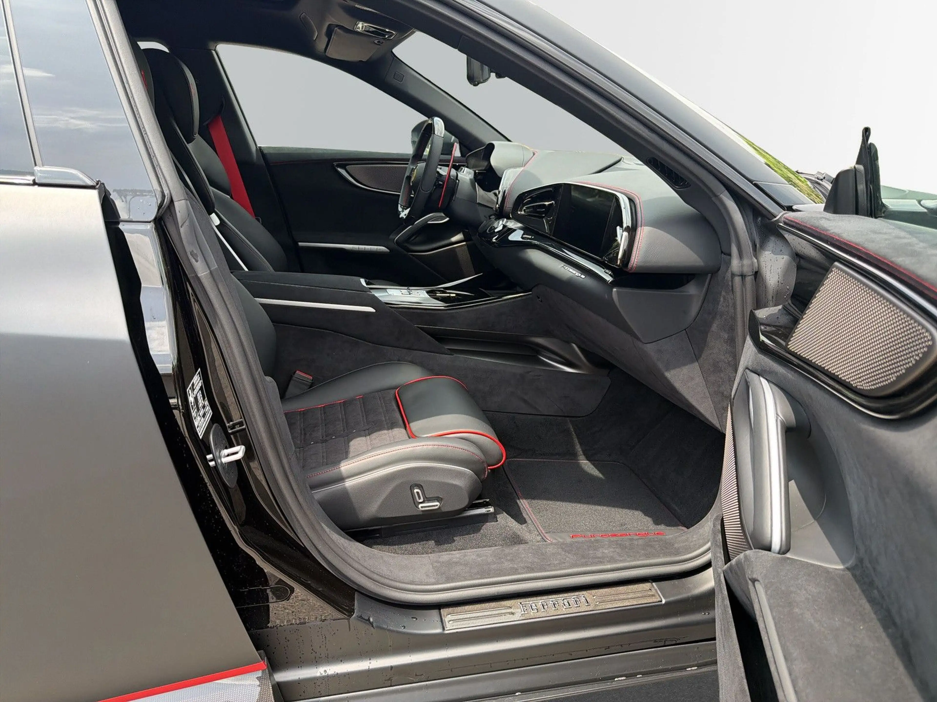 Ferrari Purosangue * NERO OPACO Matt *CARBON *Pano — photo 9