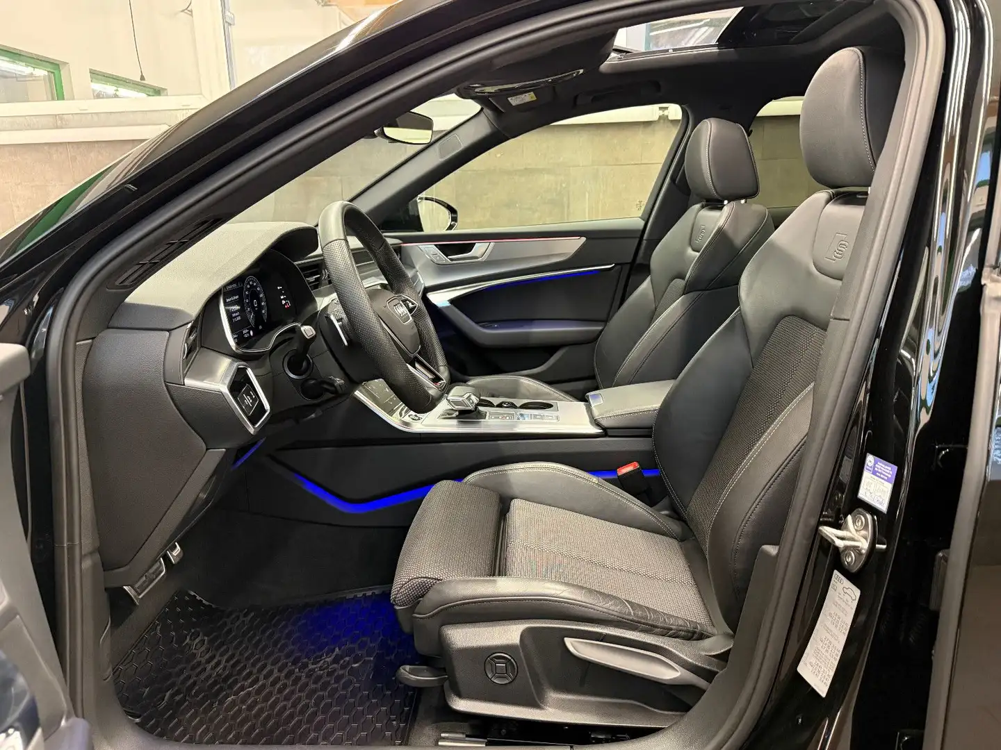 Audi A6 Lim. 50 TFSI e quattro S line Black Pano B&O Schwarz - 2