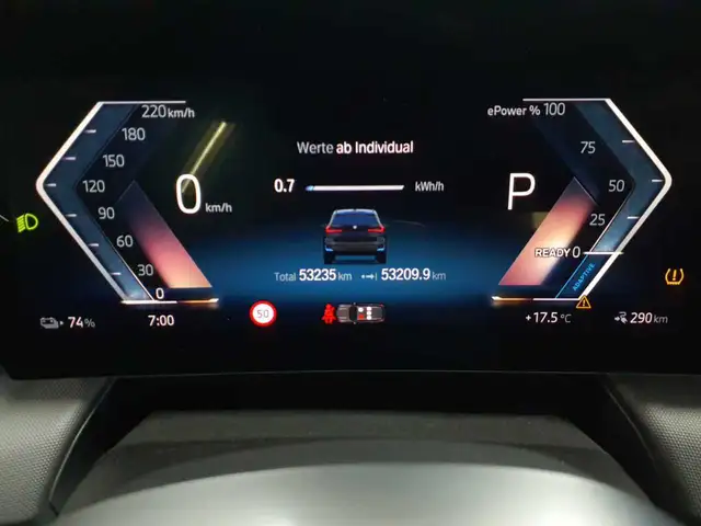 BMW Ix1 view 11
