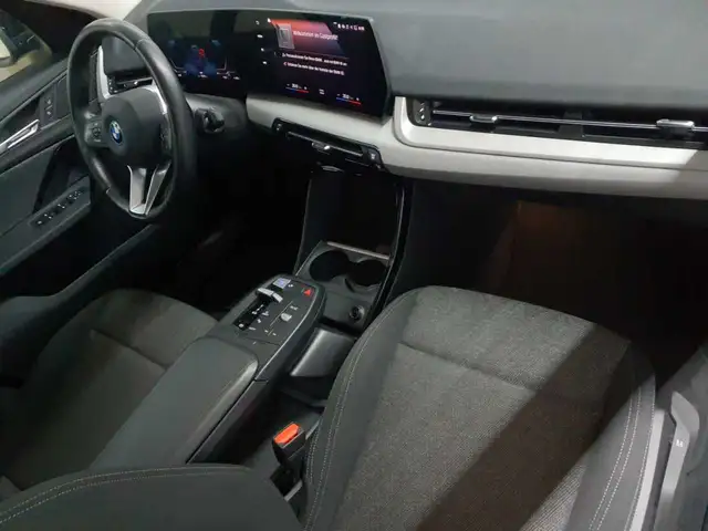 BMW Ix1 view 9
