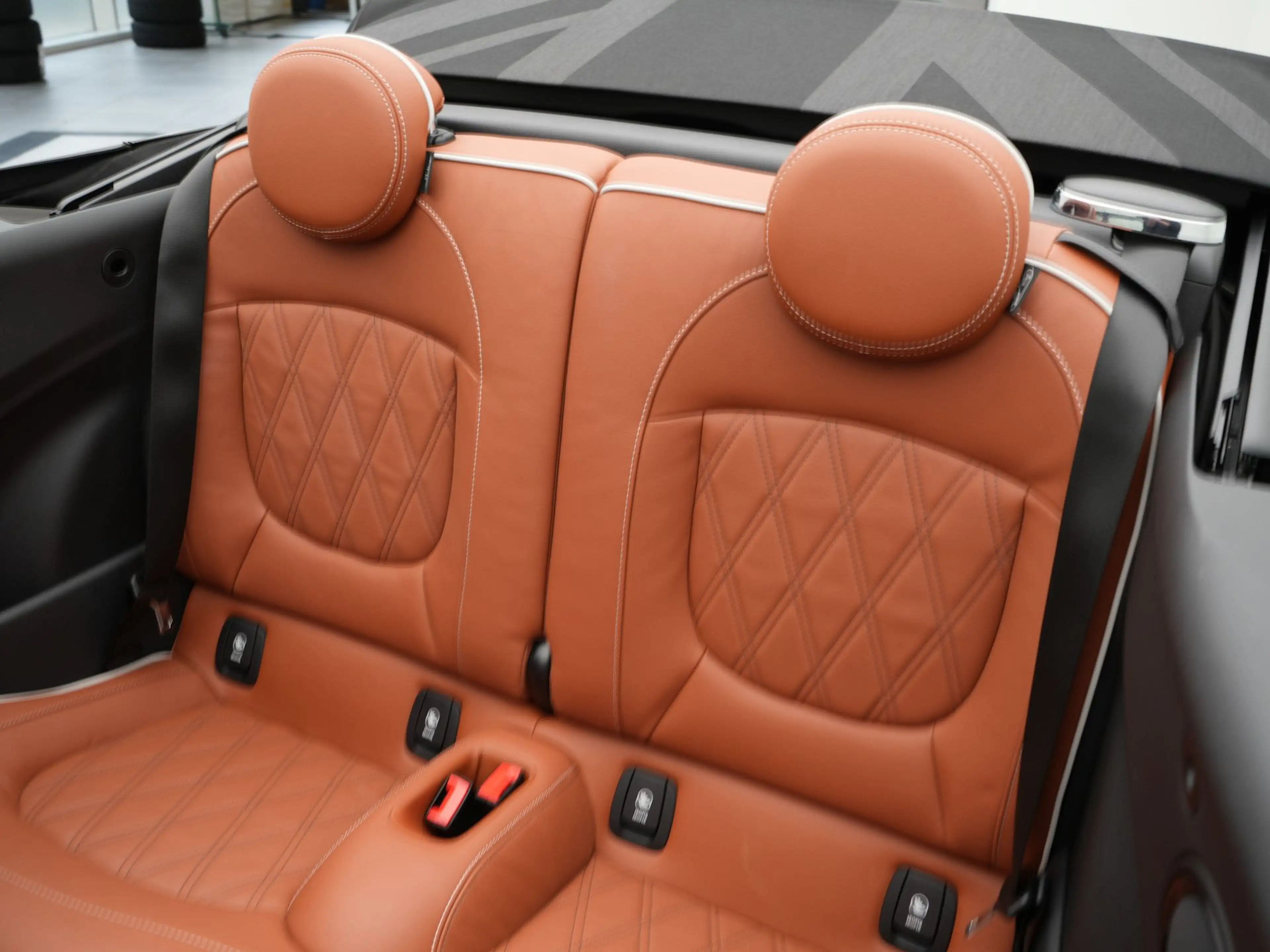 MINI Cooper Cabrio Classic Aut. — photo 15