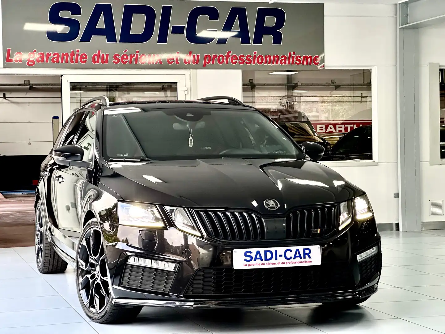 Skoda Octavia SW RS 2.0 TFSI 245cv DSG - VRS Negro - 1