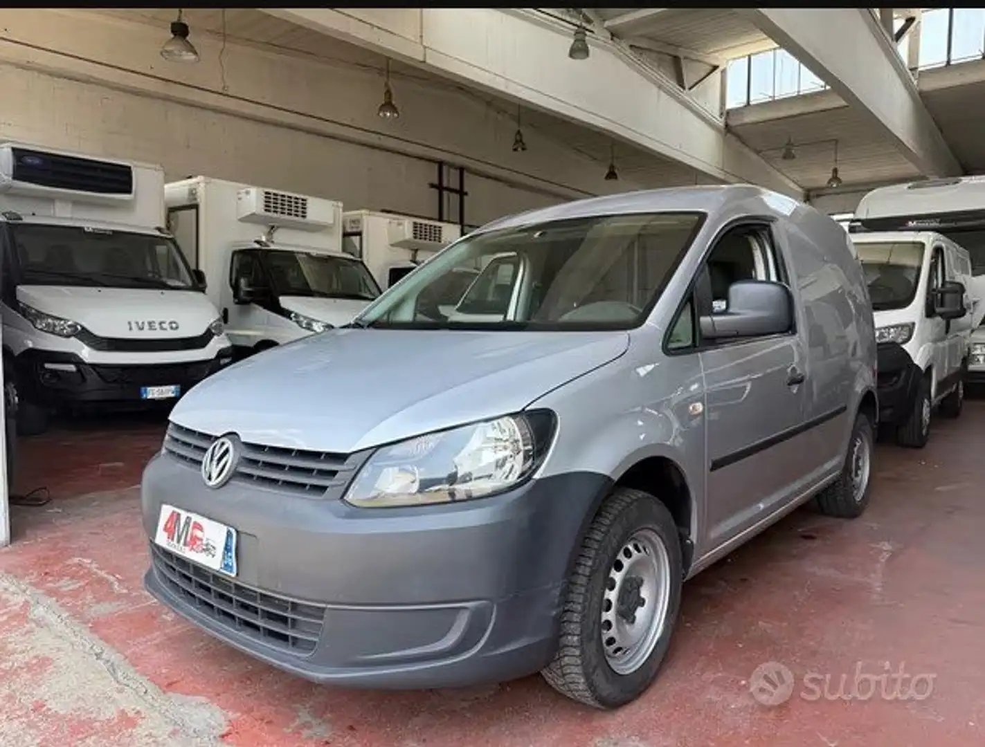 Volkswagen Caddy Argent - 1