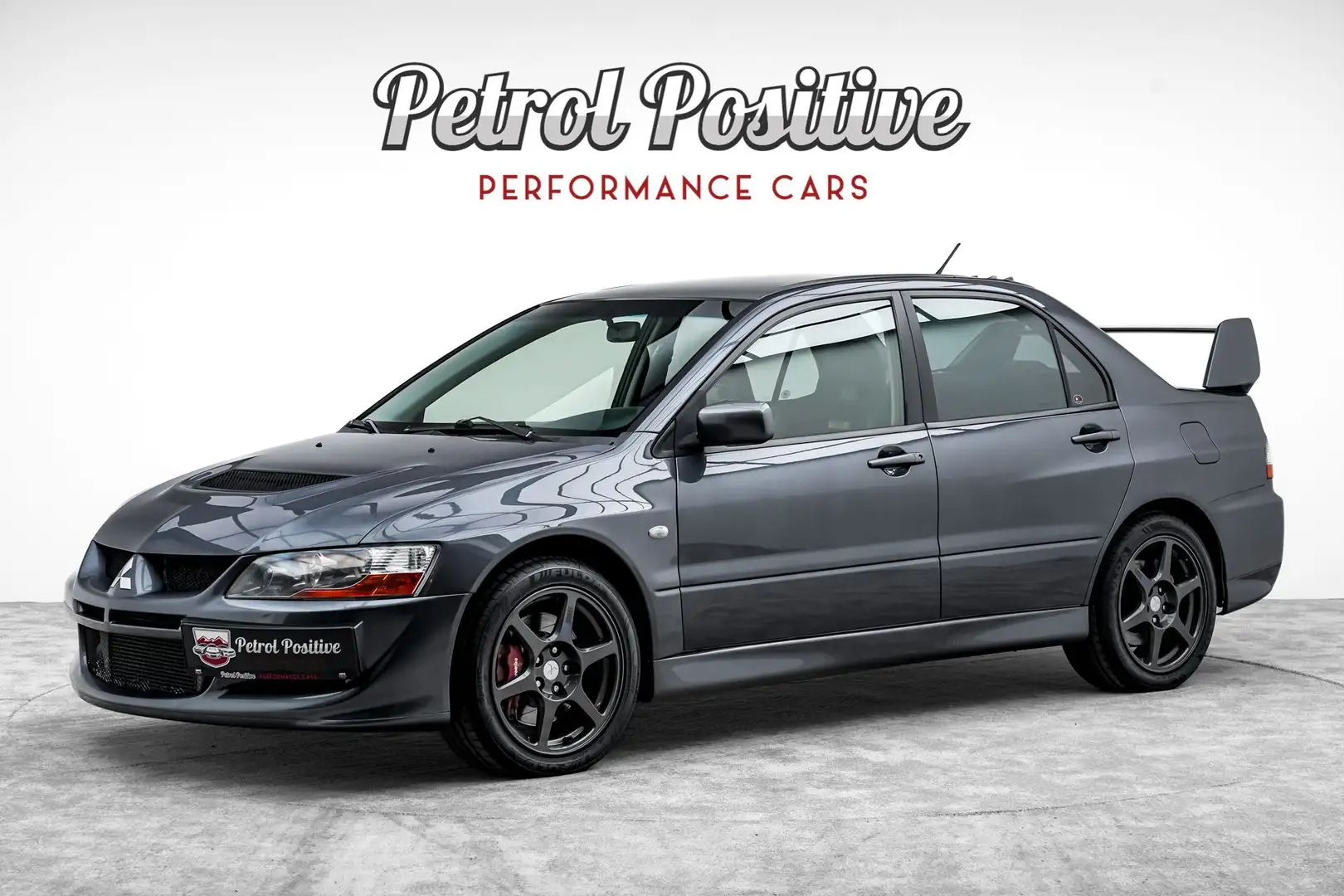 Mitsubishi Lancer Evolution VIII MR FQ340 LHD Grau - 1