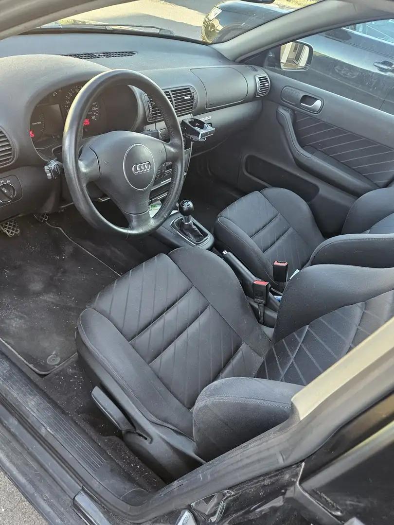 Audi A3 1,9 Ambiente TDI quattro - 2