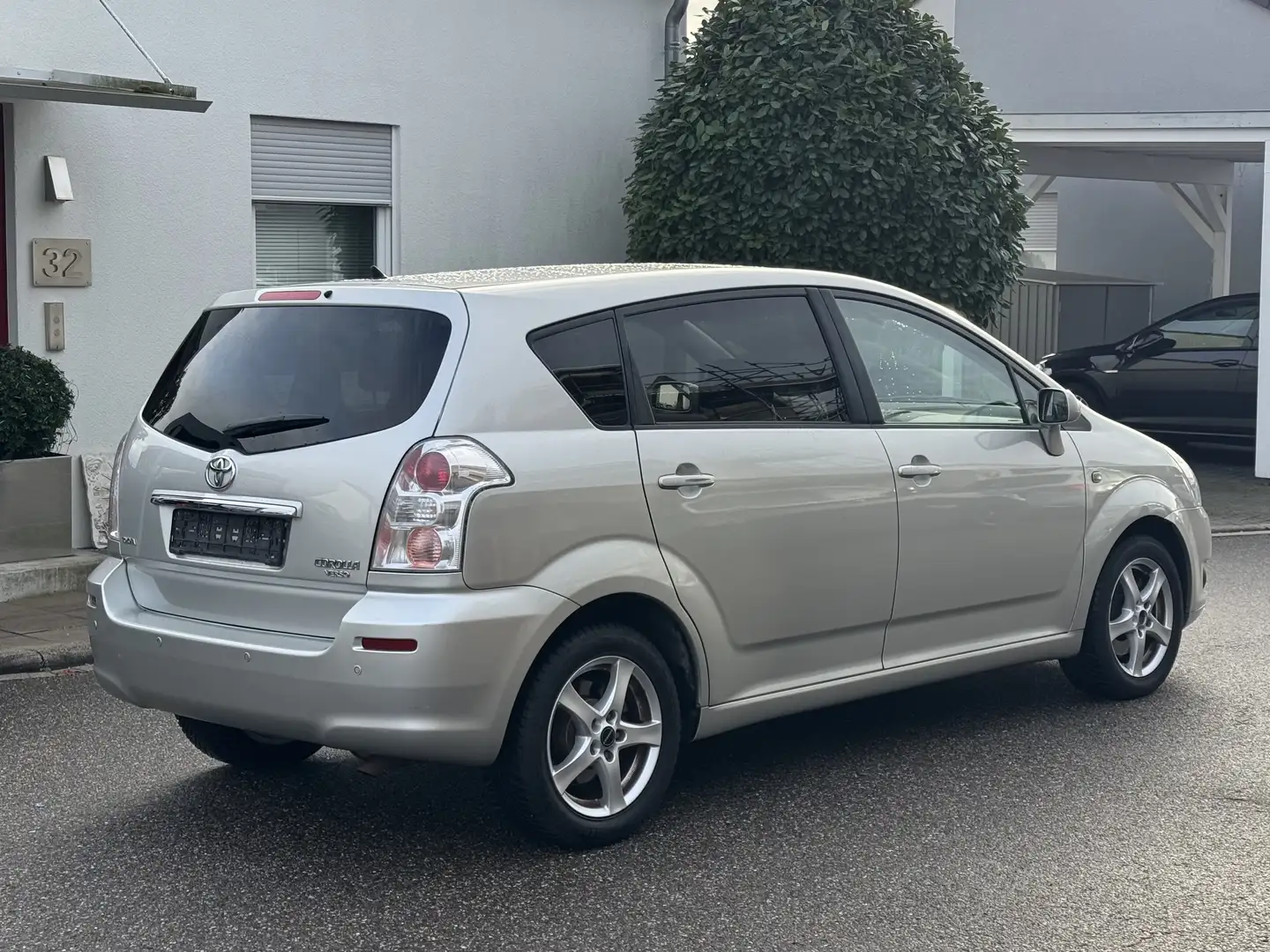 Toyota Corolla Verso 1.8 7-Sitzer, TÜV & Service NEU! Navi/Tempomat Серый - 2