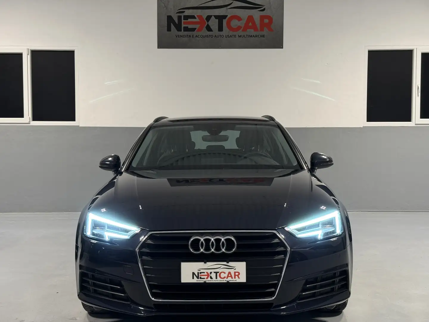 Audi A4 Avant 30 2.0 tdi 122cv s-tronic Noir - 2