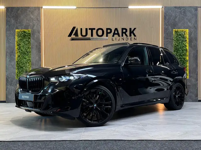 BMW X5 XDrive50e M-SPORT|PANO|H&K|HUD|MEMORY|KEYLESS|FABR