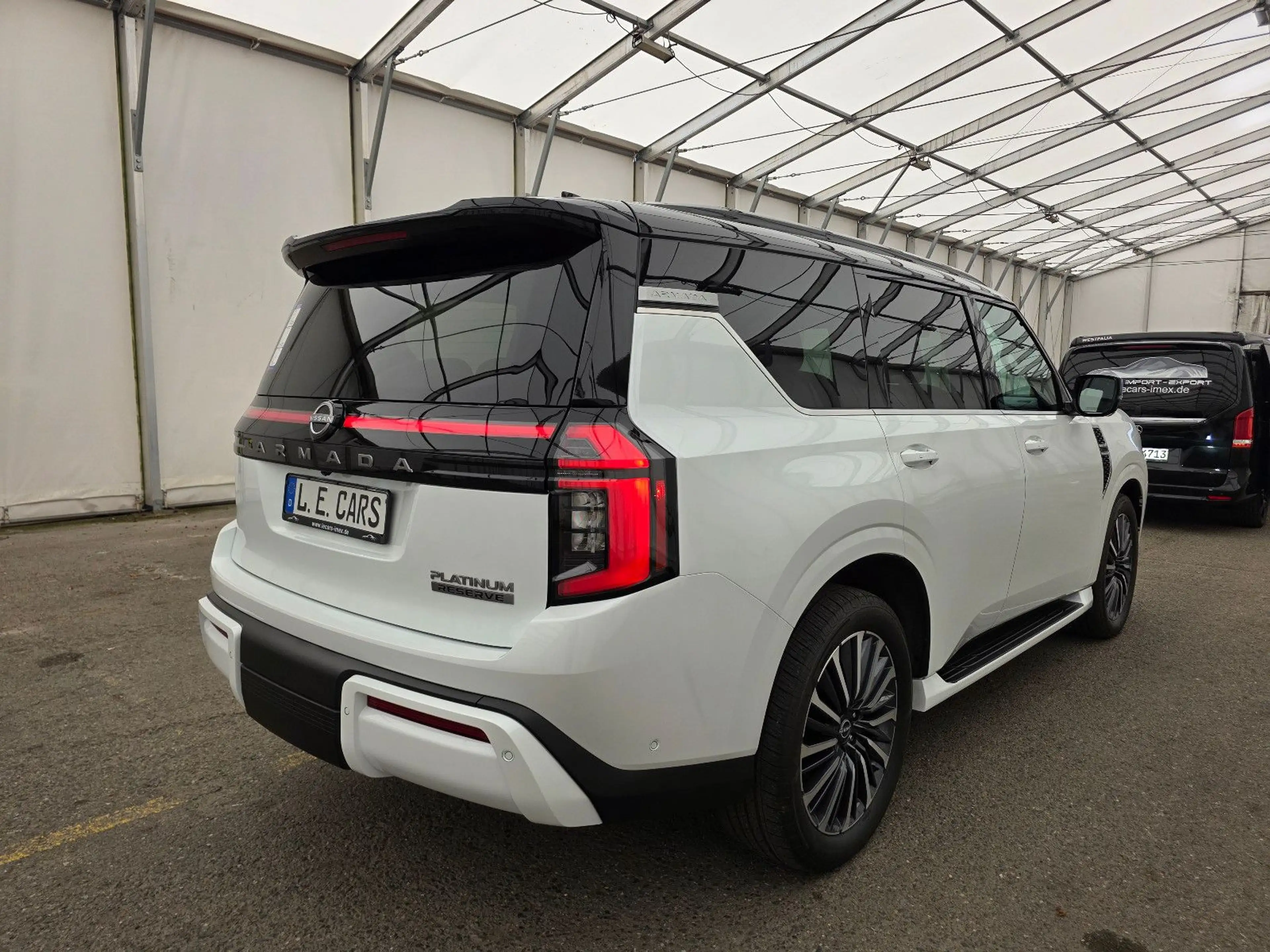 Nissan Patrol Armada PLATINUM RESERVE AT 4x4 T1: 85.000 EURO — photo 5