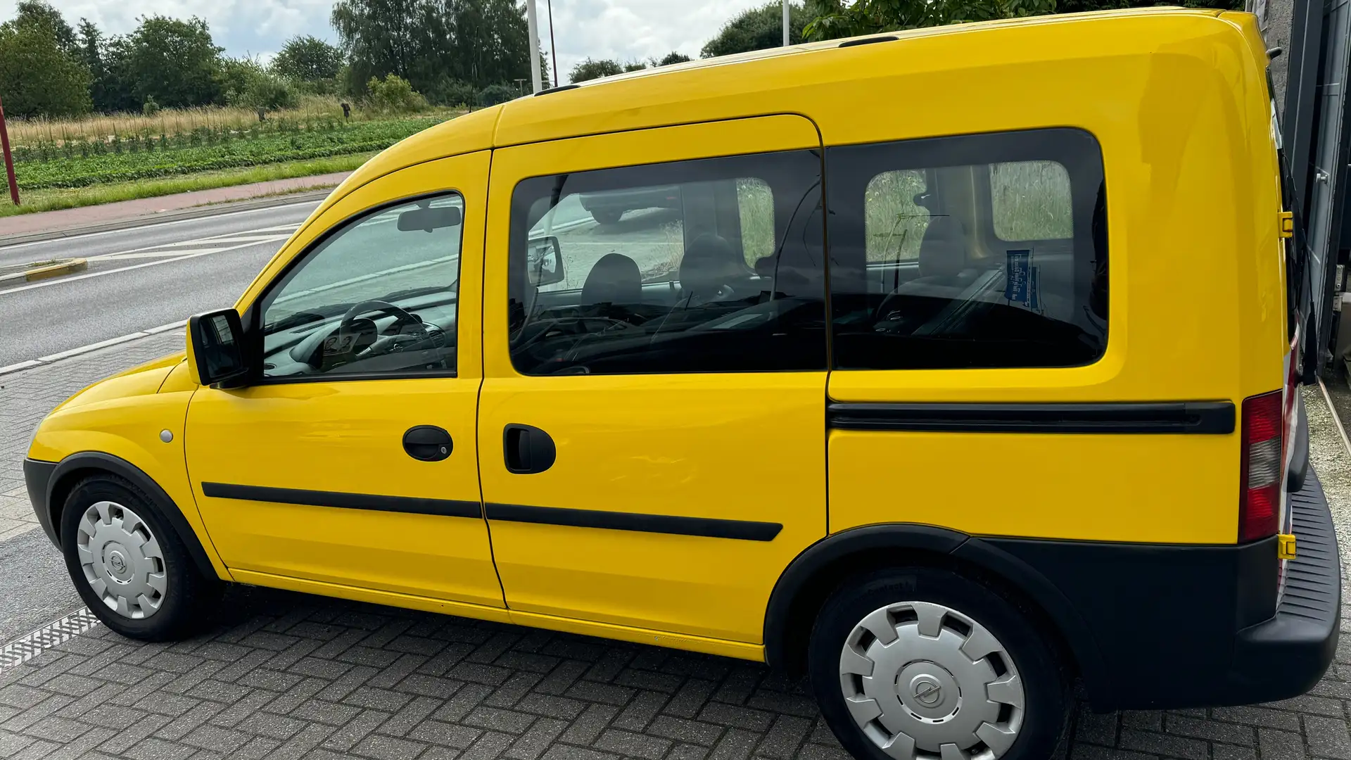 Opel Combo 1.4i XEP Enjoy, Airco, Amarillo - 1