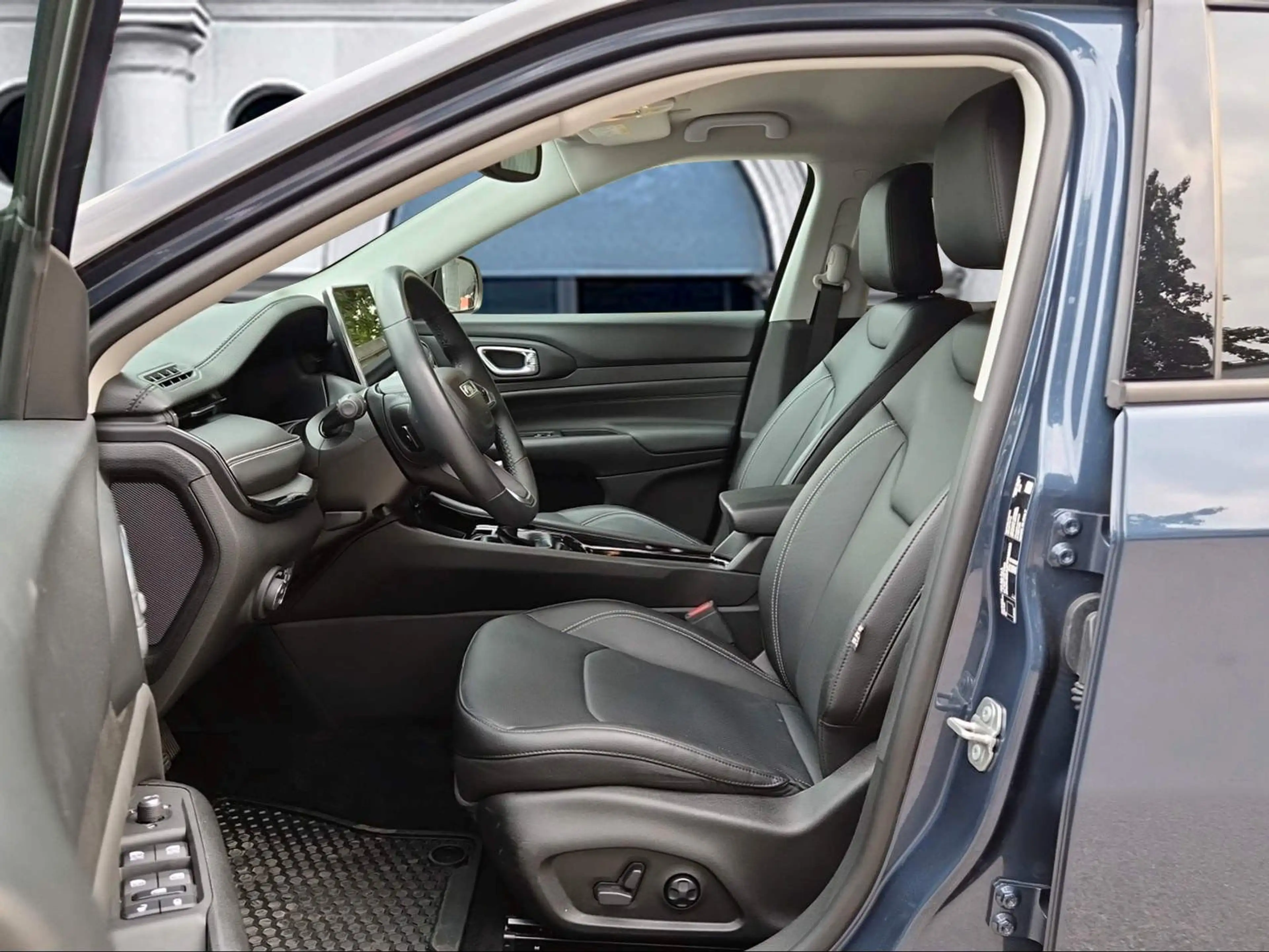 Jeep Compass S Mild-Hybrid FWD — photo 5