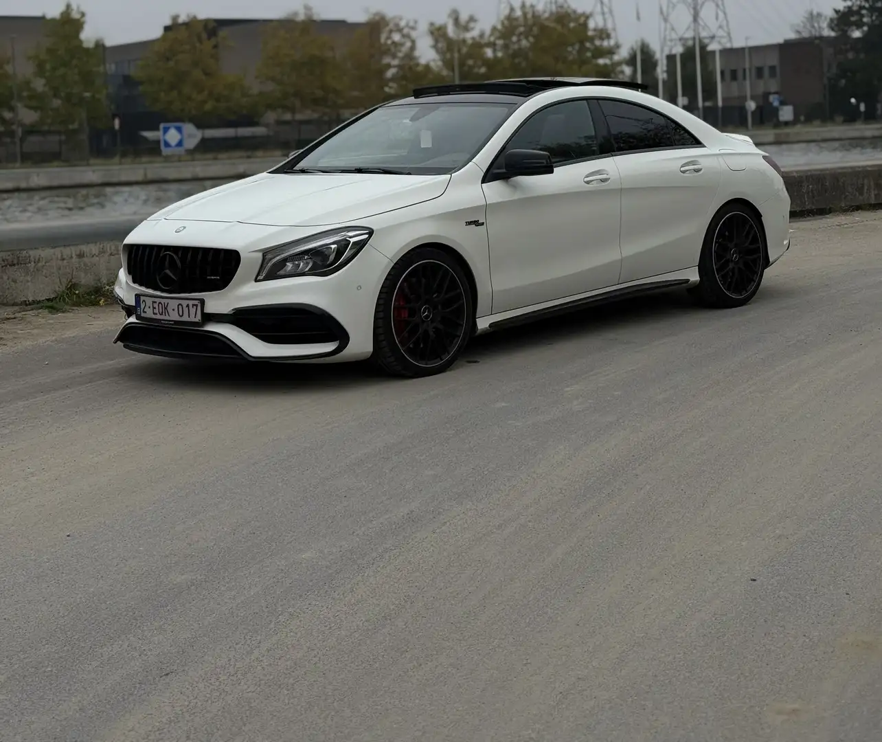 Mercedes-Benz CLA 45 AMG 4Matic Speedshift DCT 7G - 2