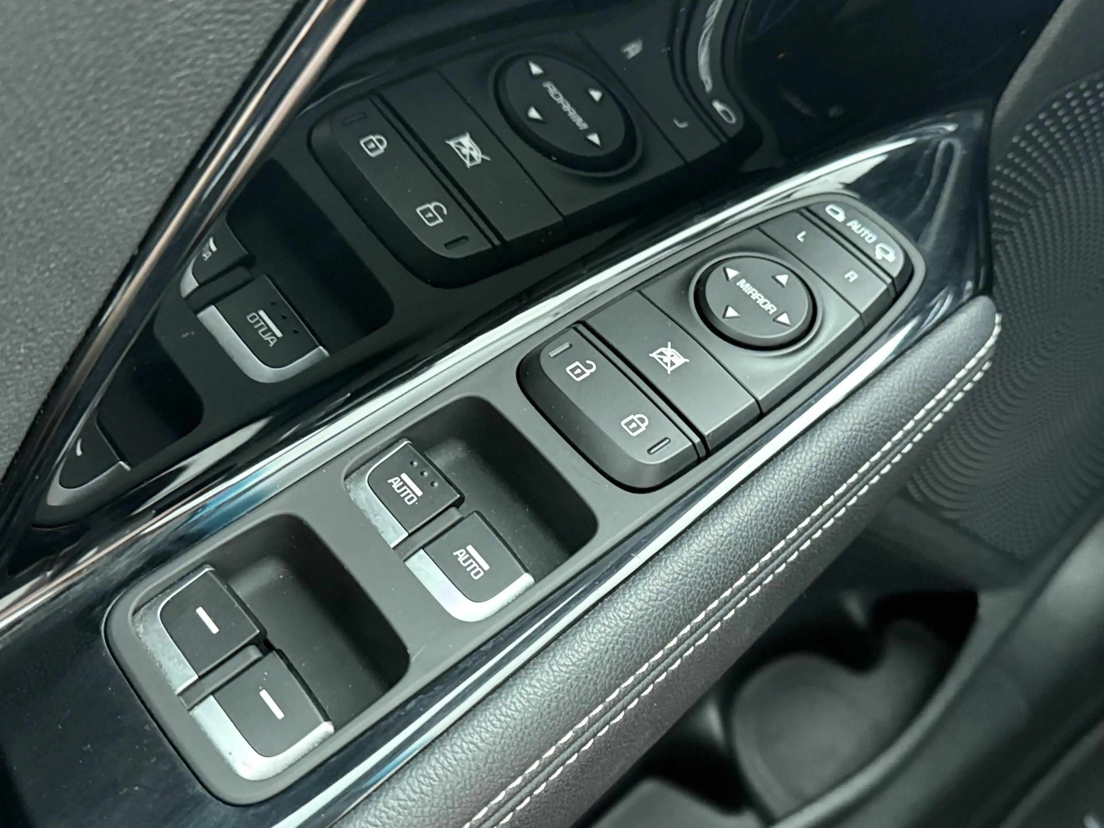 Kia e-Niro DynamicPlusLine 64 kWh | 204 PK | SoH 100% | — photo 12