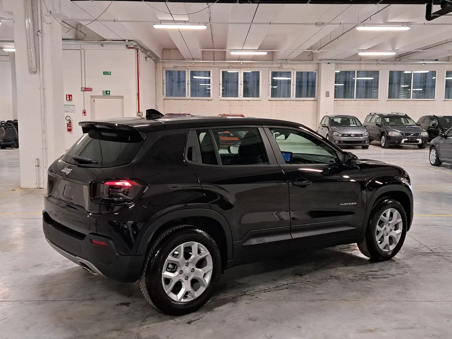 Jeep Avenger 1200 Turbo 101CV Altitude FWD ***Km. Zero*** Nero - 2