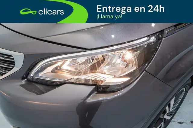 Peugeot 5008 view 10