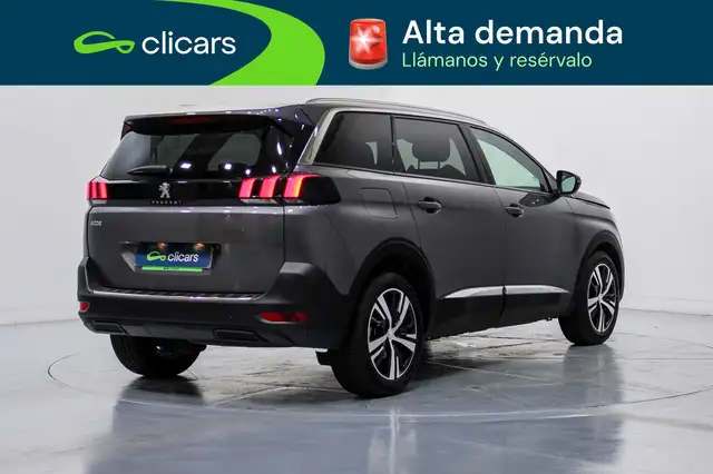 Peugeot 5008 view 5