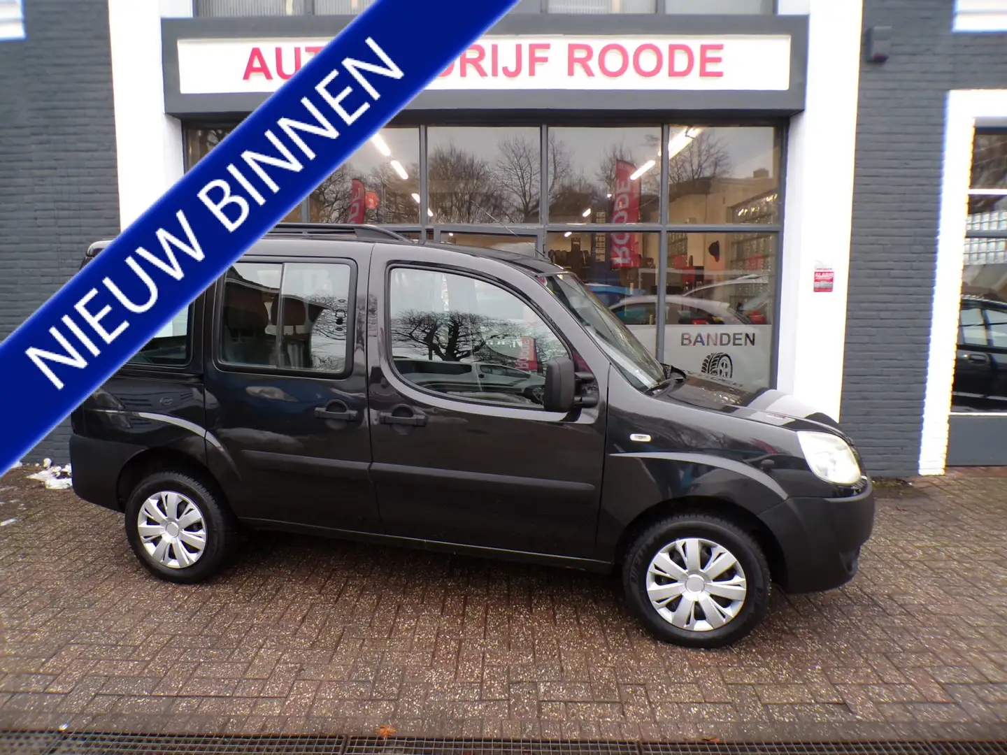 Fiat Doblo 1.4 Active 2 SCHUIFDEUREN,TREKHAAK,NIEUWE APK !! Schwarz - 1