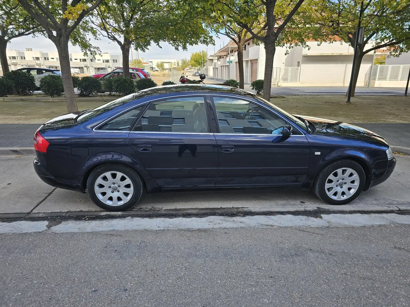 Audi A6 2.5TDI quattro - 2