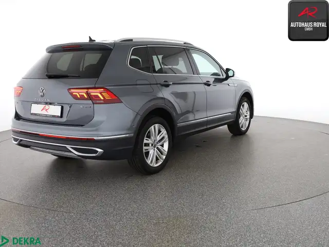 Volkswagen Tiguan Allspace view 5