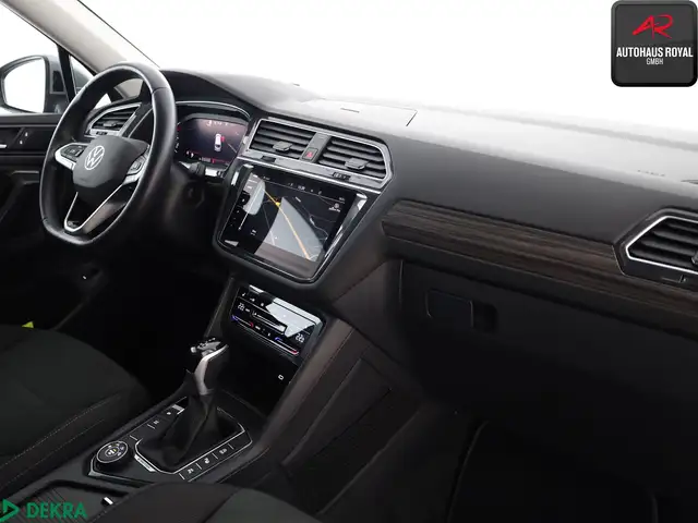 Volkswagen Tiguan Allspace view 10