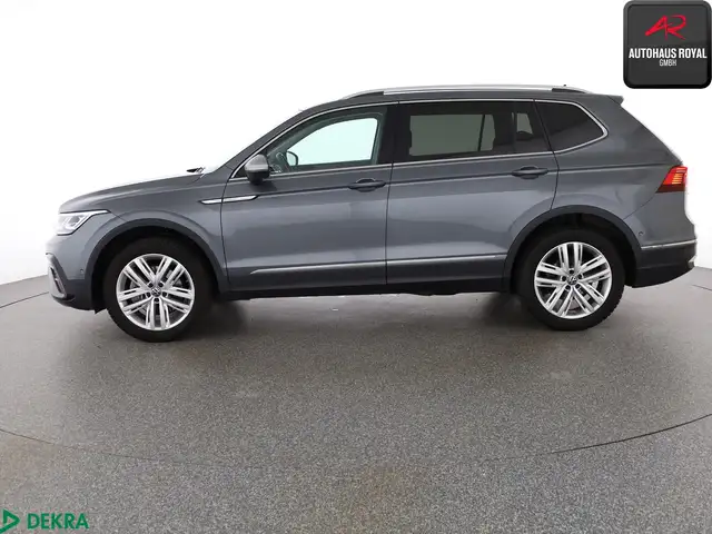 Volkswagen Tiguan Allspace view 2
