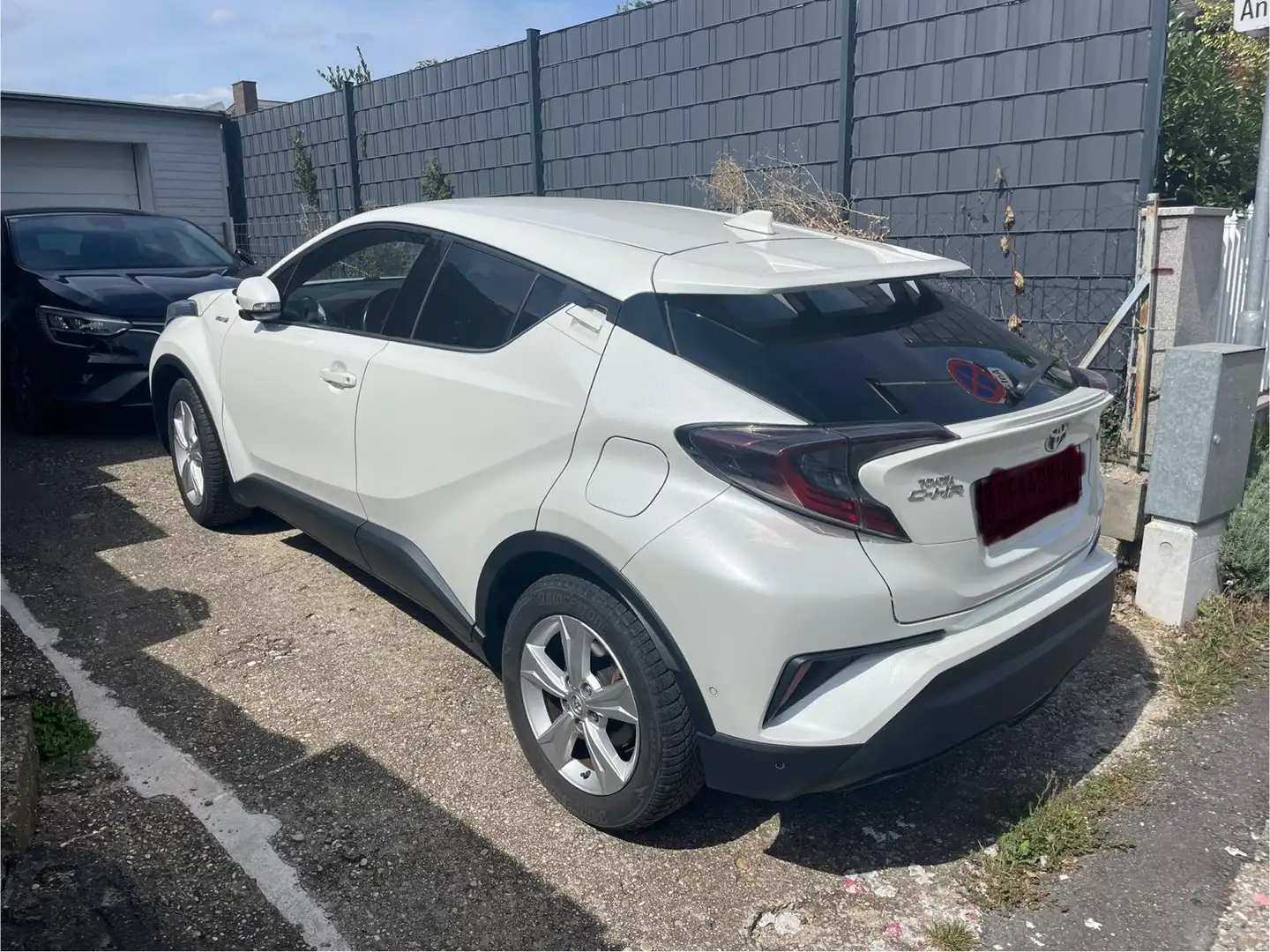 Toyota C-HR C-HR 1,8 Hybrid C-HIC CVT C-HIC Weiß - 2