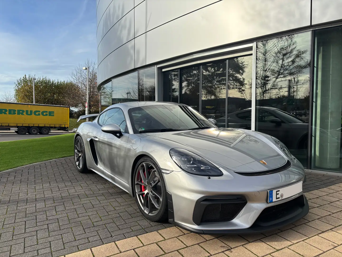 Porsche 718 Cayman GT4 (718) Argintiu - 2